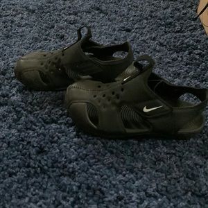 Nike toddler sandals